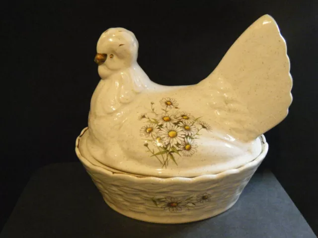 Kernewek Daisy  Chicken Egg holder Cornwall pottery vintage B3