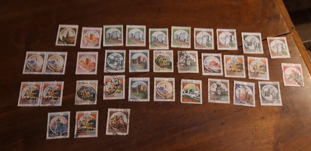 Timbres Italie stamps Italy 1980/1984/1985/1986/1988/1990/1991/1993/1999/2000 12
