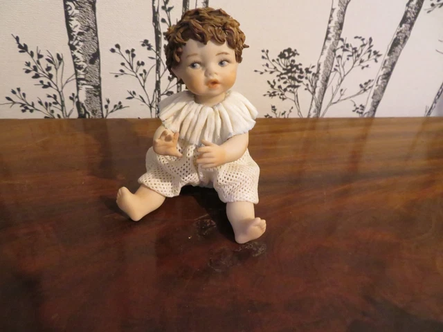 PETITE STATUE PORCELAINE Capodimonte Figure de Filles Ballerine Assise