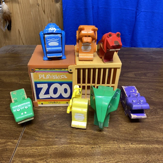 VINTAGE PLAYSKOOL LOCK-UP Zoo Animal Car Tykeworld 1970 wood/plastic ...