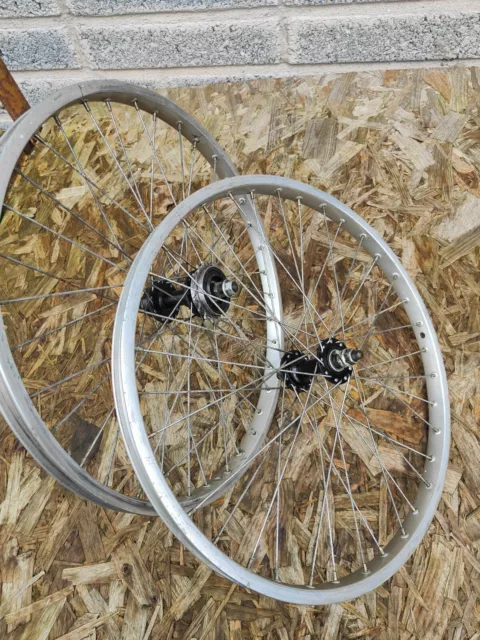 OLD SCHOOL BMX Wheels Weinmann Style 20 X 1 1 8th Rims BMX Race Wheel Set 149.63 PicClick UK