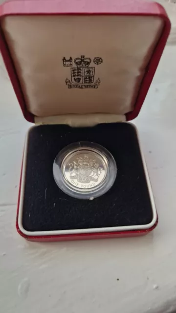 UK 🇬🇧 Coin £1 Silver Proof 1983 lion unicorn shield arms Box CoA  B6.17