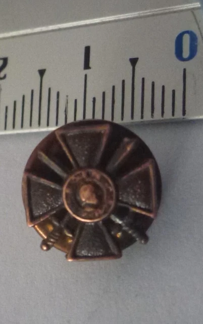Médaillons de bâton de randonnée personnalisés | Fabricant de patchs brodés | Star Lapel Pin