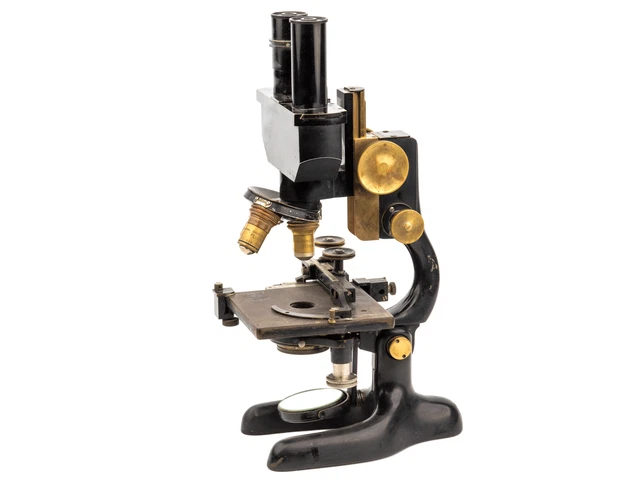 An Early Bausch & Lomb Binocular Microscope Pat 1917-25