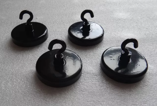 Magnet With Hook For Cruising (Pack of 4 for only £9.00)