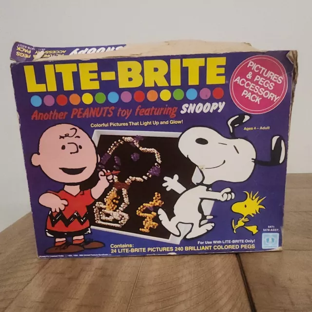 Vintage LITE BRITE Hasbro Toy 1965 Snoopy Peanuts Refill Sheets Charlie Brown