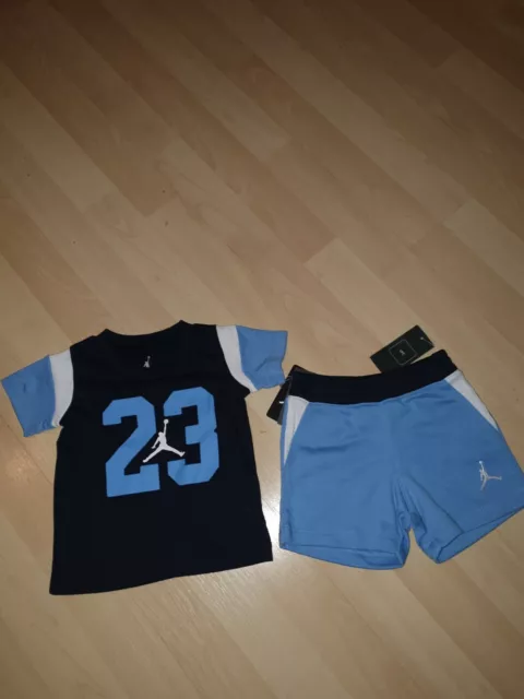 Ensemble de shorts bébé Nike Jordan 12 mois neufs avec étiquettes