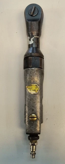 Central Pneumatic 3/8" Drive Heavy Duty Pneumatic Air Ratchet Wrench 5