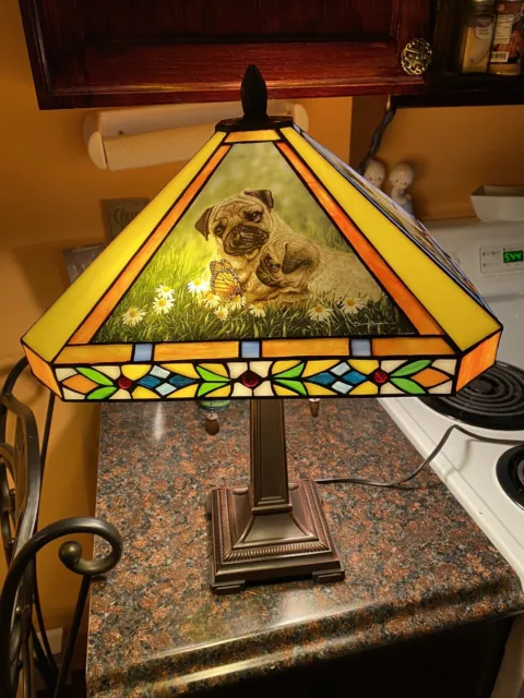 Danbury Mint The Pug Stained Glass Lamp in great condition, RARE & HARD TO FIND
