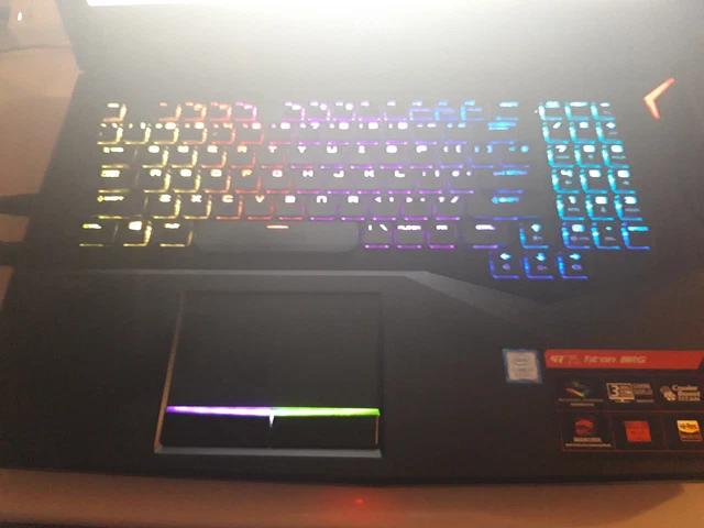 MSI GT75 8RG Titan Pro Laptop Intel Core i7-8750H 32 GB