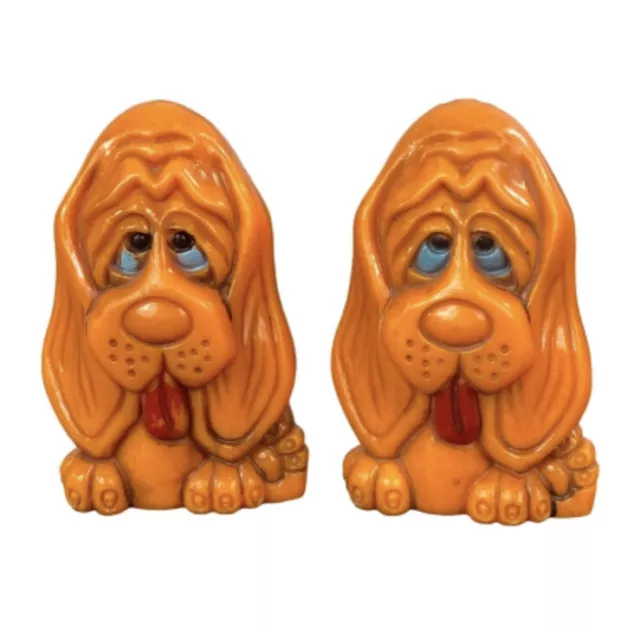 Vintage 1970s Big Eyes Orange Blood Hound Dog Salt & Pepper Plastic Shakers