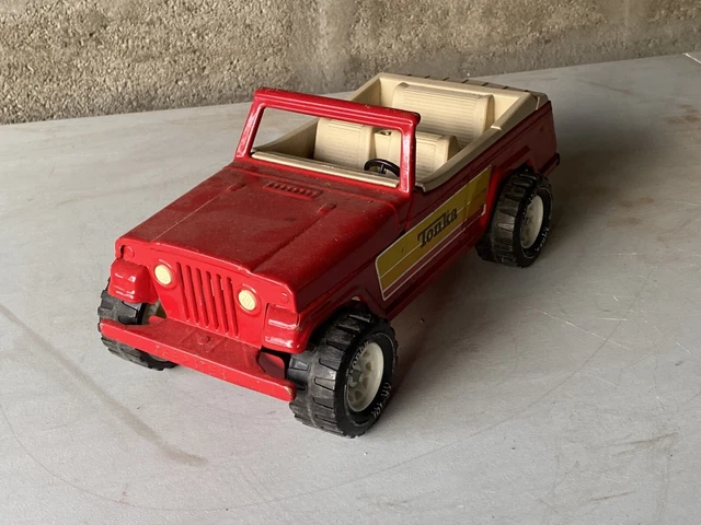 La Jeep Willys militaire jouet de bazar en plastique au 1/18e
