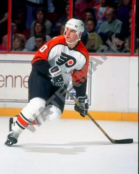 Philadelphia Flyers 1997 NHL 22x34 POSTER - ERIC LINDROS, John LeClair,  Gratton