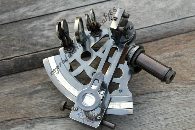 Klassisches Vintage nautisches Astrolabium, antikes Messing, Sextant,...