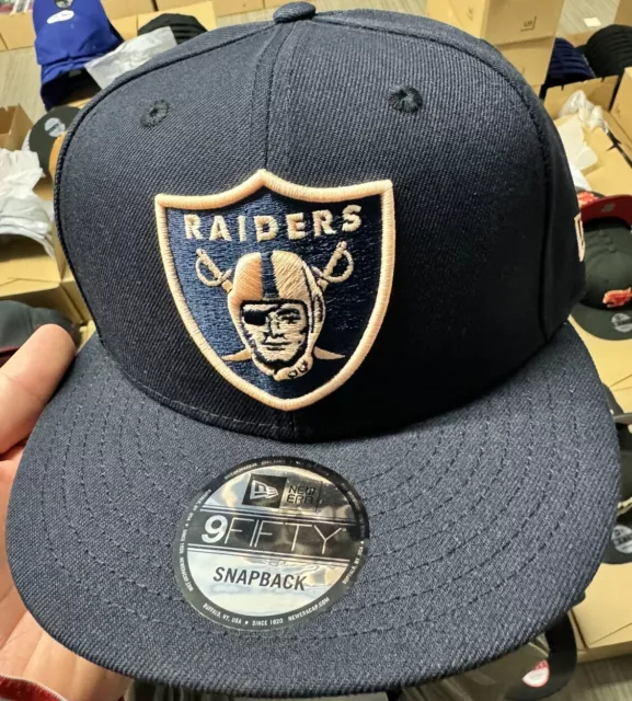 New Era Las Vegas Raiders Casquette Bleu Marine Pêche Logo en Dessous