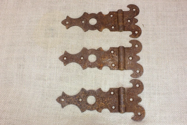 3 Old Rams Horn Door Hinges Icebox Style Blanket Chest Rustic Iron 6" Vintage