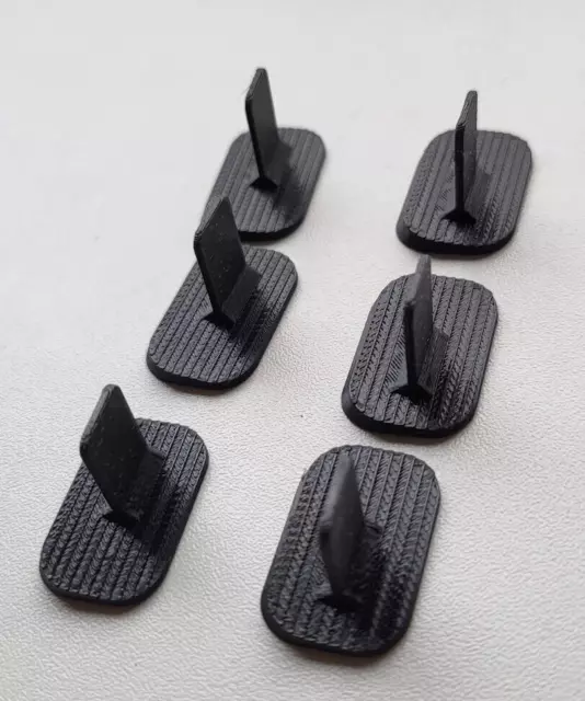 Clips de panneau de garniture de couvercle de coffre de BMW 5 E39 Touring Wagon