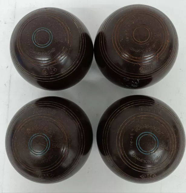 Henselite Lawn Bowls Set of 4 5 1/16 1.55kg Brown Australia R.W. Hensell & Sons Henselite Lawn Bowls Set of 4 5 1/16 1.55kg Brown Australia R.W. Hensell & Sons