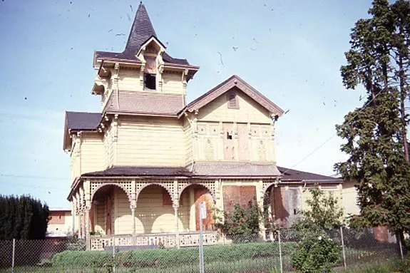 STICK STYLE VICTORIAN HOUSE Found SLIDE Photo EAST LAKE DETAILS 35mm T 42 LA 82E