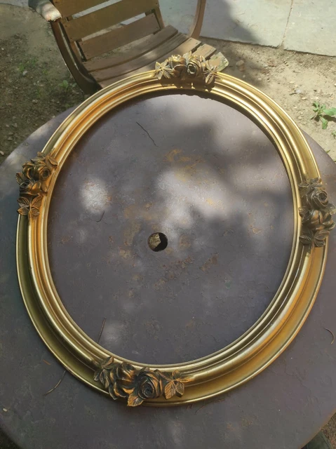 Très beau Grand cadre doré ancien Napoléon III en bois et stuc 70,5 x 60 cm
