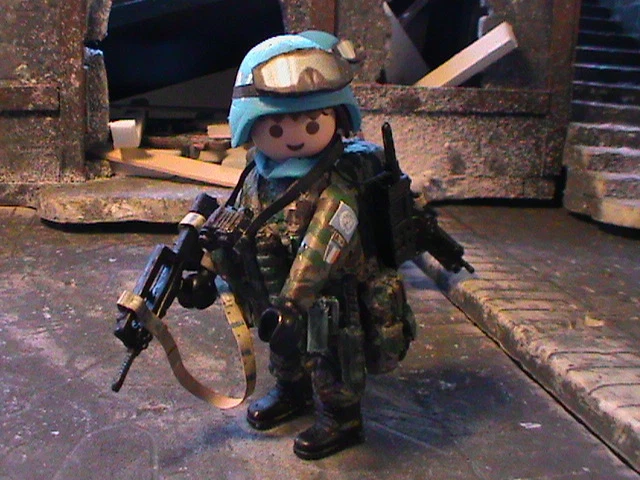 Figurine PLAYMOBIL Personnalisée – Soldat Italien ONU Afghanistan 2016 (REF-0004 BIS)