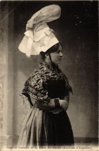 CPA La Vieille Normandie - Headdress and Costume of Bassw Normandy (435124)