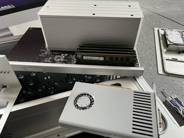 Mac Pro A1289 (2009) Processor Tray 2.66GHz Quad Core  Nvidia GT 120 & WiFi Card