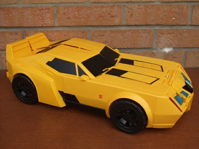 ROBOT SÉRIE TRANSFORMERS qui se transforme en voiture+ sons & lumières ...