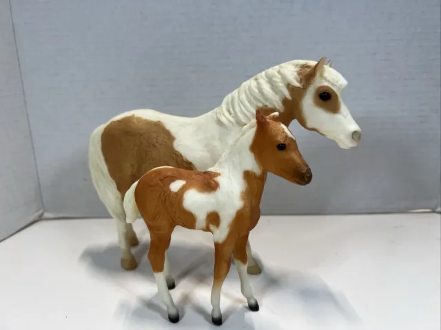 Breyer Horses #1157 Traditional Misty & Stormy Set Foal + Pony Tan & White