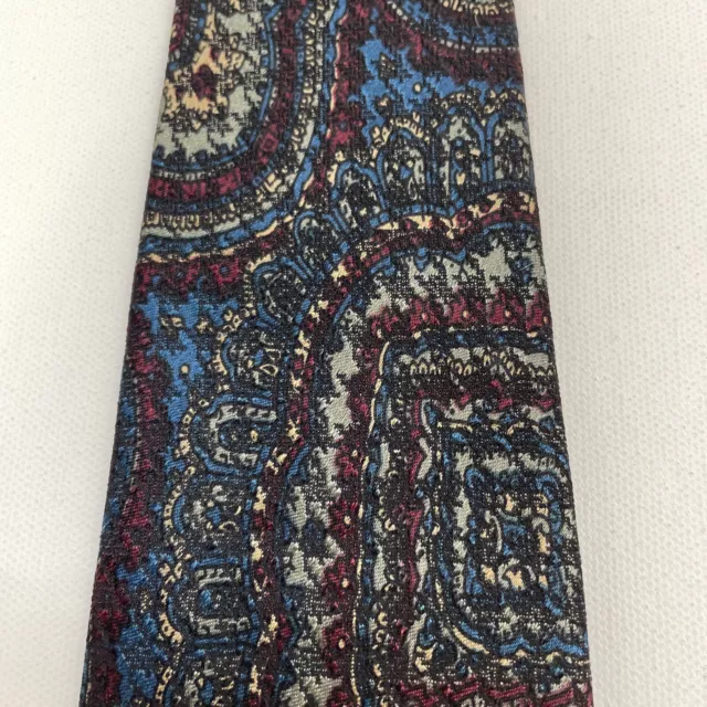 Guy Laroche Paris Monsieur 60” Men’s Tie All Silk Imported Fabric Blue Gray Red 3