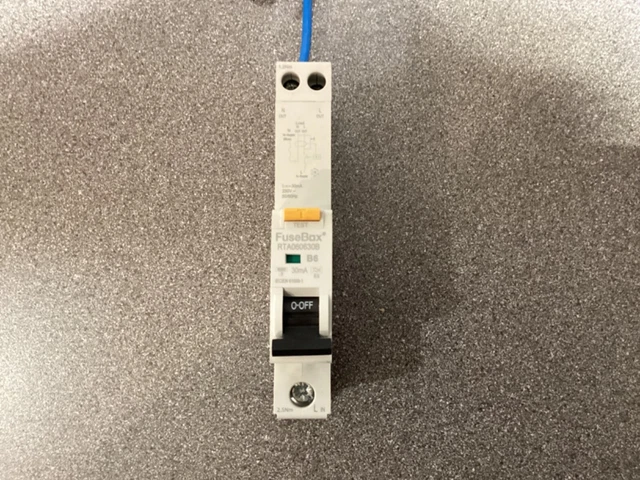 SCATOLA FUSIBILI GARAGE compatta a 2 vie con RCD 40A 30mA 2 mini