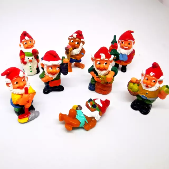 ⭐ Lot 8 Figurines KINDER Surprise Famille LES NAINS AU FIL DES SAISONS Rare !⭐