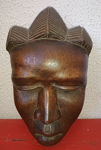 ANCIEN TRES BEAU MASQUE AFRICAIN BAOULE du GHANA 1950 en bois