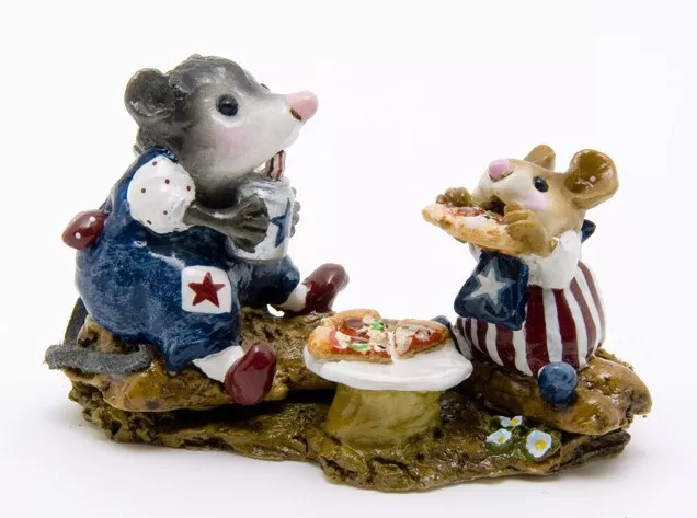 Wee Forest Folk M-244 Possum's Pizza Party - USA Special (Retired)