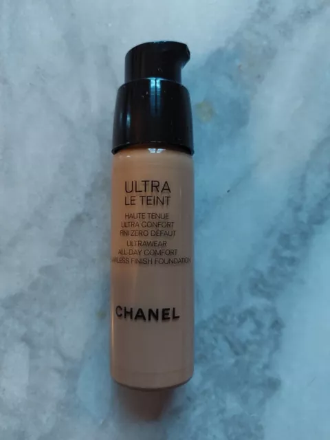 Ultra Le Teint Chanel Haute Tenue Ultra Confort Fini Zéro Défaut 20ml