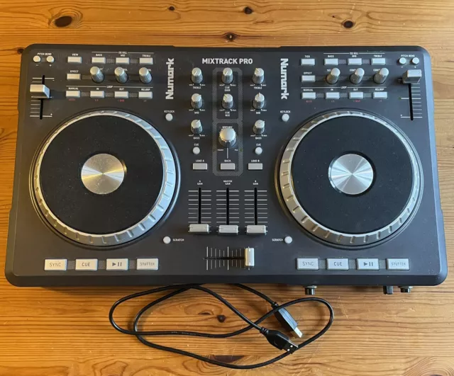 NUMARK Mixtrack Pro