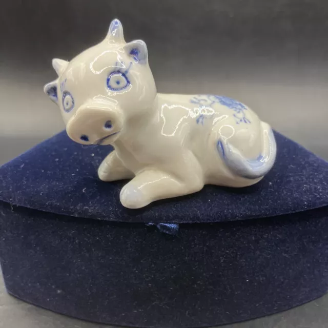 Small Vintage Porcelain Lady Cow Figurine, Hand Painted