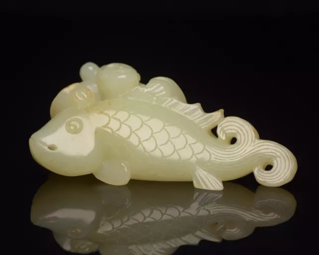 Chinese Antique Natural Hetian Jade Carved Nice Fish Statue Collection Figurines