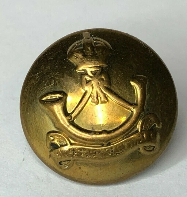 WW2 KINGS AFRICAN Rifle Regiment Button with polishing wear 19 mm £10.