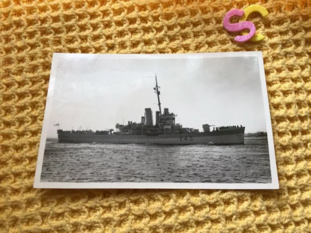 Original Wright And Logan Photograph Of HMS BANFF Dec 1945
