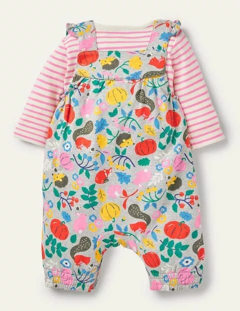 Neu Baby Mini Boden Mädchen 3 - 6 Monate Walddruck 2-teiliges Jersey Latzhose Set 2