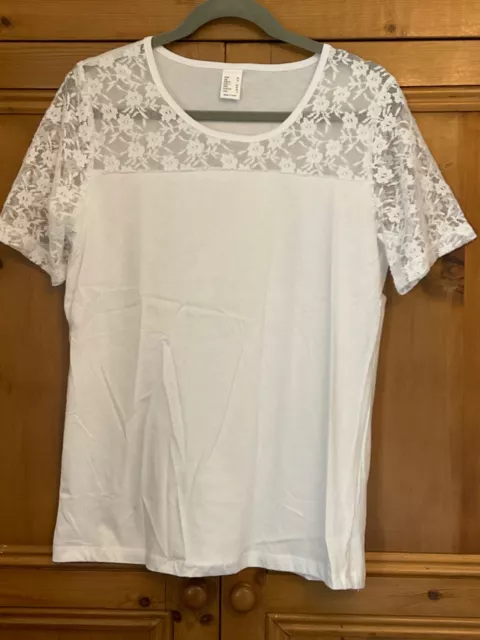 Witt @ Kaleidoscope Size 14 White Lace Trim Short Sleeve T-Shirt TOP  Summer