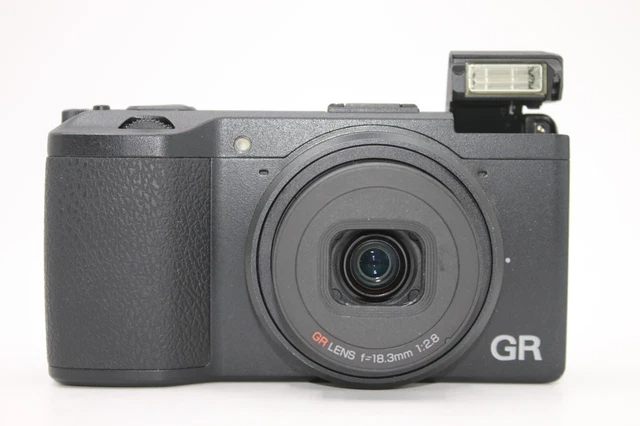 ONLY 1680 SHOTS【NEAR MINT】Ricoh GR 16.2MP Digital Camera - Black