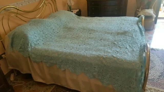 Couverture/Couvre-lit Matrimonial Coton – Fait Main Au Crochet – Taille 2 Places