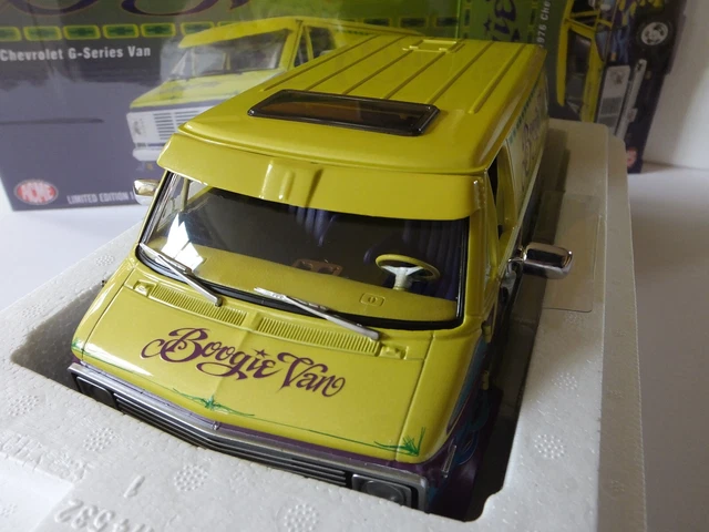 ACME 1/18 1976 Chevrolet G Series Van Boogie Van LTD A1802101 GMP New