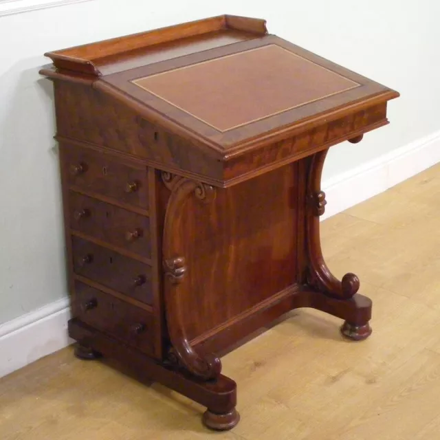 Good Quality Antique 19Th Century Mahogany Davenport Writing Desk