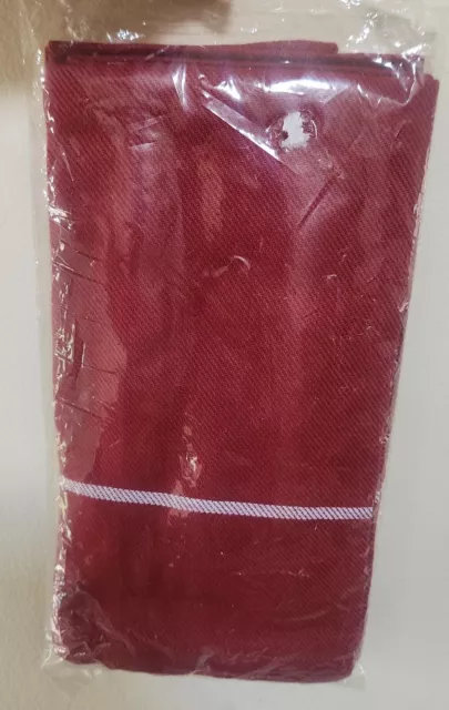 Pampered Chef Cranberry Windowpane Napkins 2121 set of 2 Retired NOS, sealed