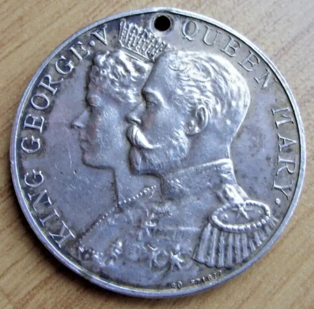 925 Silver 1935 George V Jubilee Chichester 32mm 12.3g Coin/Medallion (BARGAIN)