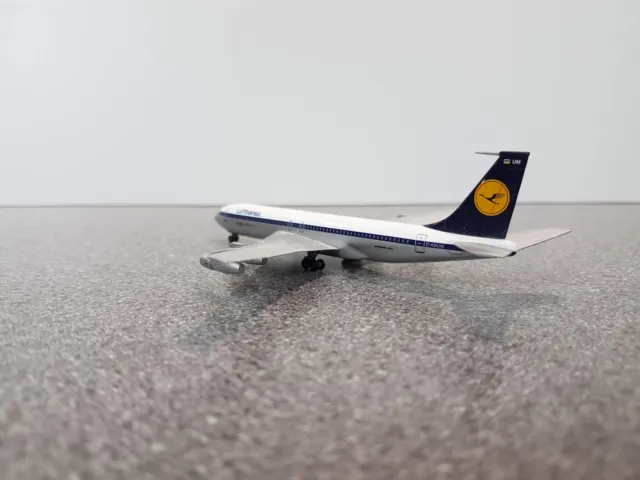Lufthansa Boeing 707 D-ABUM Aeroclassics 1:400 Airliner 3