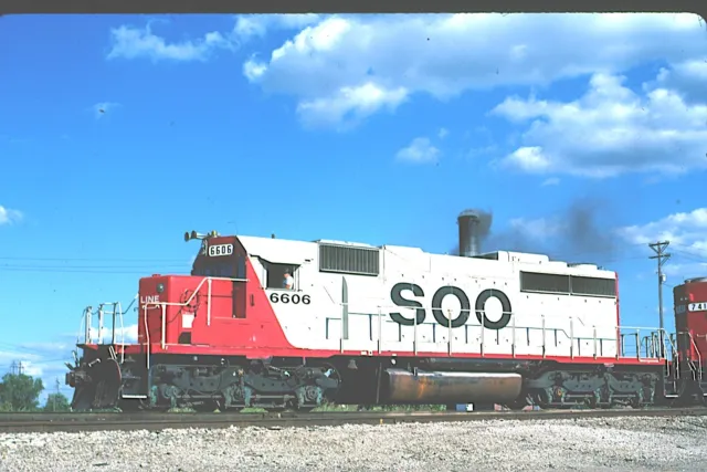 SOO 6606 SD40-2, Kansas City, 07/87; Kodachrome Original